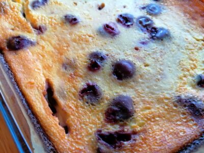 Quarkauflauf mit Kirschen in fertig ;-)