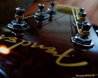 No Sound like Strings