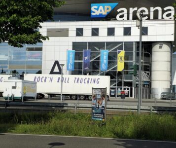 Momente im Bild: Rock 'n' Roll LKW