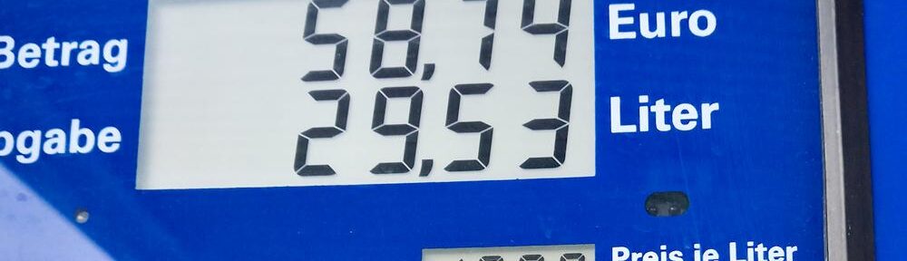 Beim Tanken noch unter zwei Euro, knapp gewonnen.